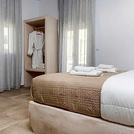 Naxos Ark 3* Naxos City